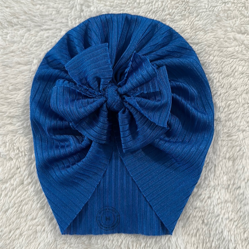 NWOT Bunny Knots - Medium